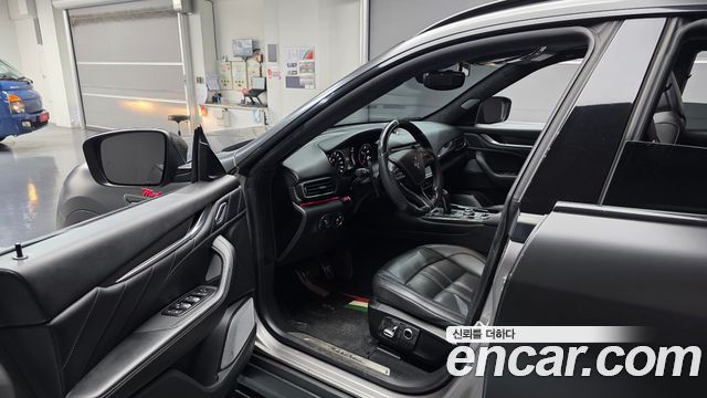 Maserati Levante 2022 — photo 10