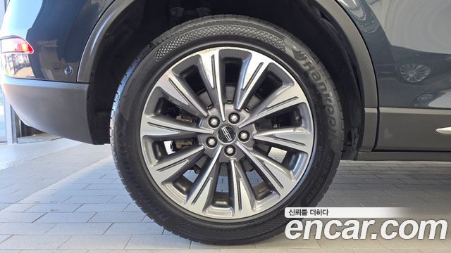 Lincoln Corsair 2021 — photo 5