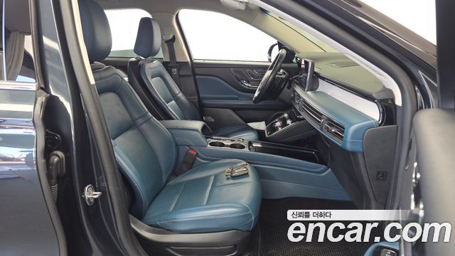 Lincoln Corsair 2021 — photo 17