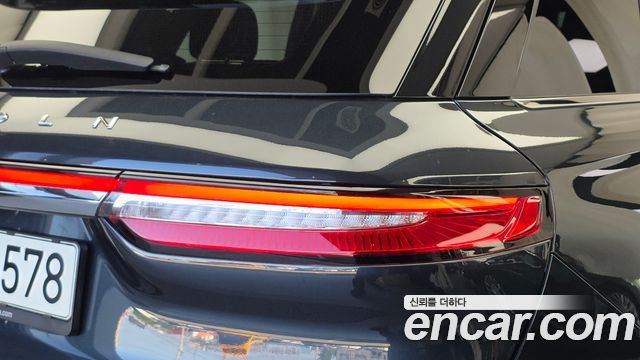 Lincoln Corsair 2021 — photo 9