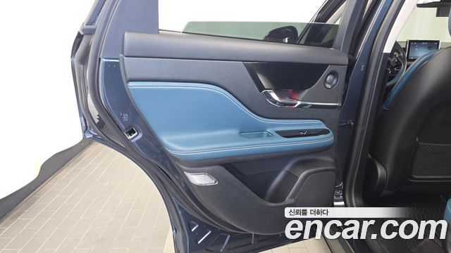 Lincoln Corsair 2021 — photo 15