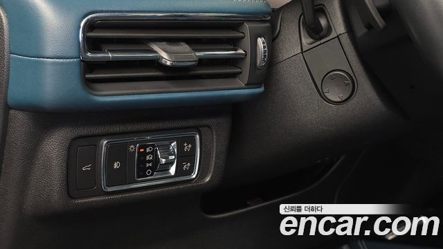 Lincoln Corsair 2021 — photo 30