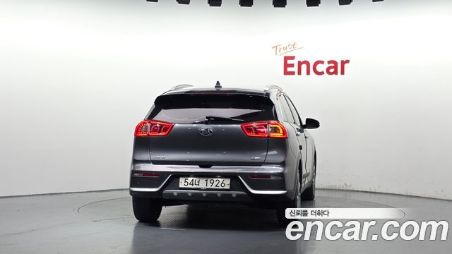 Kia Niro 2017 — photo 4