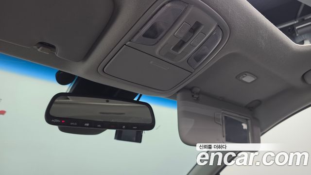 Kia Niro 2017 — photo 16