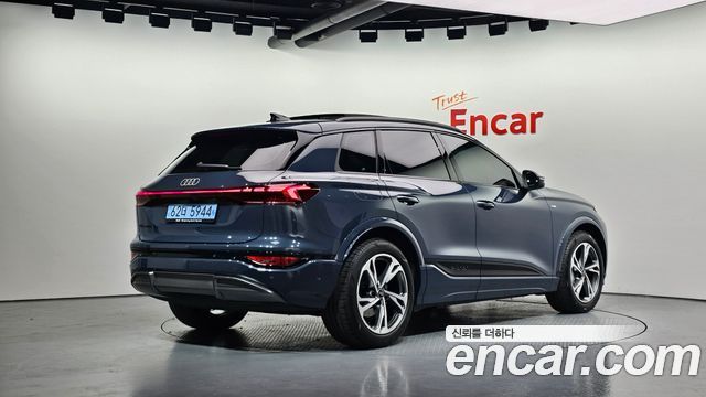 Audi Q6 e-tron 2026 — photo 2