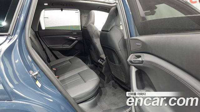 Audi Q6 e-tron 2026 — photo 12
