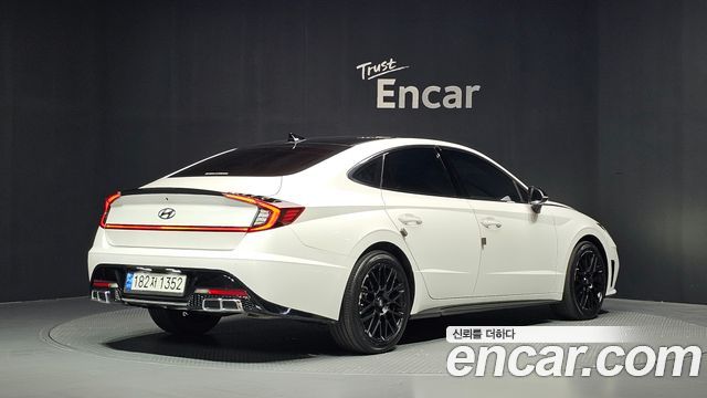Hyundai Sonata 2022 — photo 2