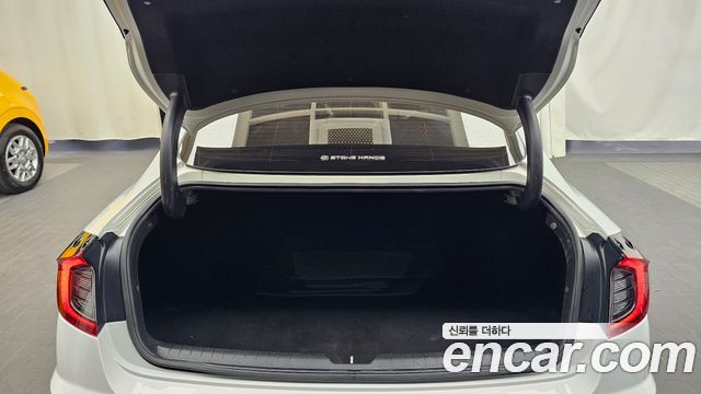 Hyundai Sonata 2022 — photo 23