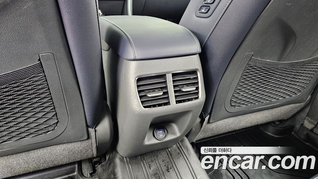 Hyundai Sonata 2022 — photo 31