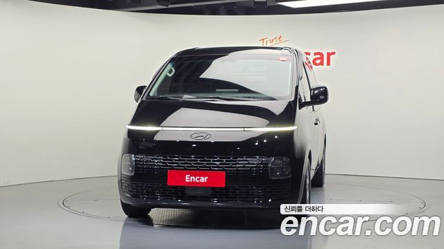 Hyundai Staria 2022 — photo 3