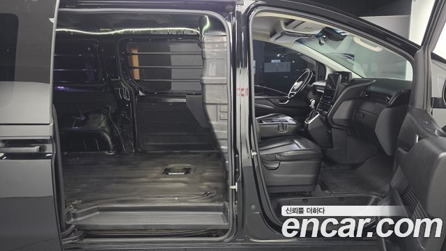 Hyundai Staria 2022 — photo 15