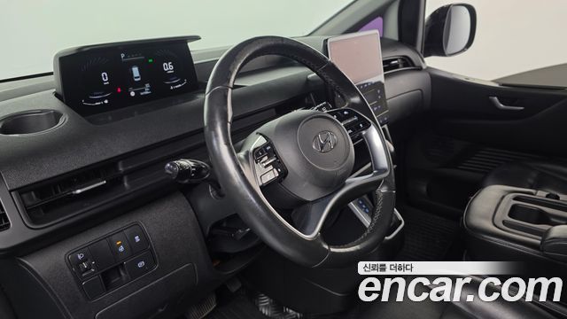 Hyundai Staria 2022 — photo 18