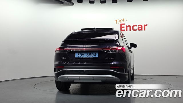 Audi Q4 e-tron 2026 — photo 4