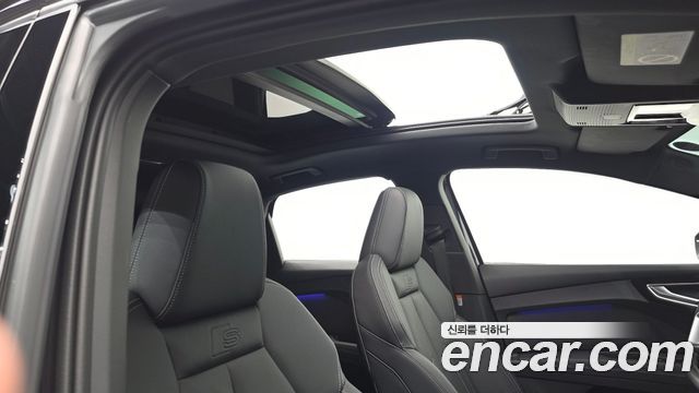 Audi Q4 e-tron 2026 — photo 17