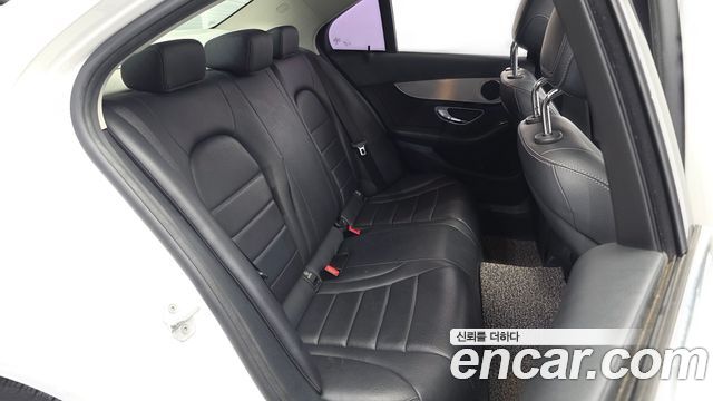 Mercedes-Benz C-Class 2015 — photo 12