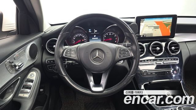 Mercedes-Benz C-Class 2015 — photo 13