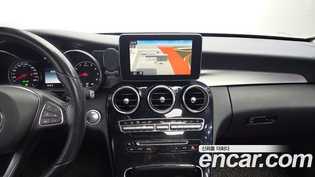Mercedes-Benz C-Class 2015 — photo 14