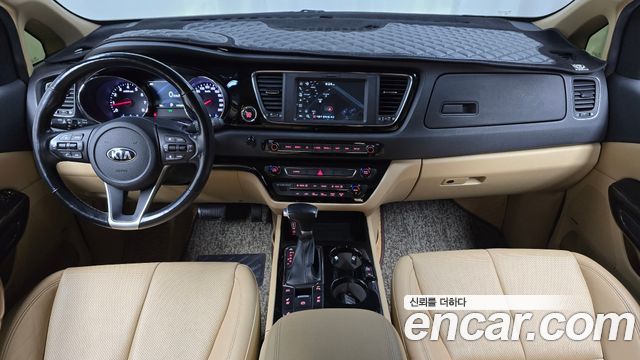 Kia Canival 2019 — photo 7