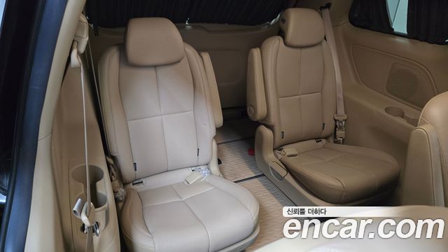 Kia Canival 2019 — photo 13