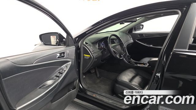 Hyundai Sonata 2014 — photo 13