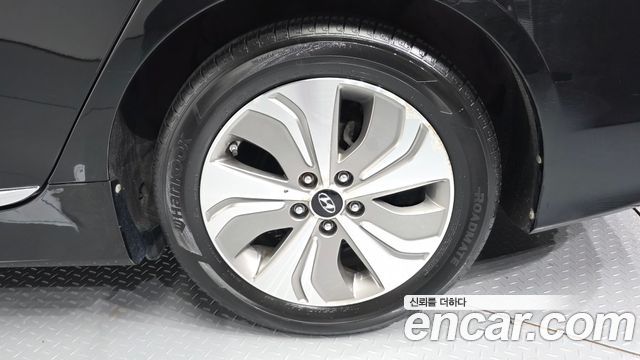 Hyundai Sonata 2014 — photo 7