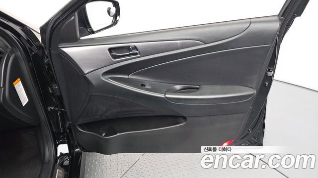 Hyundai Sonata 2014 — photo 14
