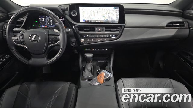 Lexus ES 2025 — photo 10