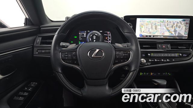 Lexus ES 2025 — photo 20