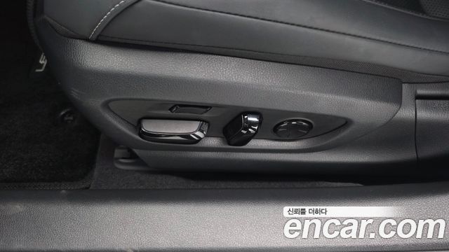 Lexus ES 2025 — photo 34