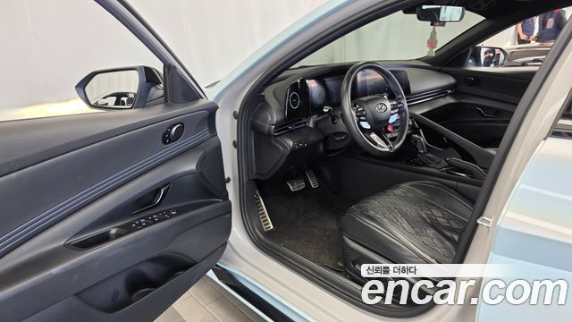 Hyundai AVANTE 2023 — photo 13