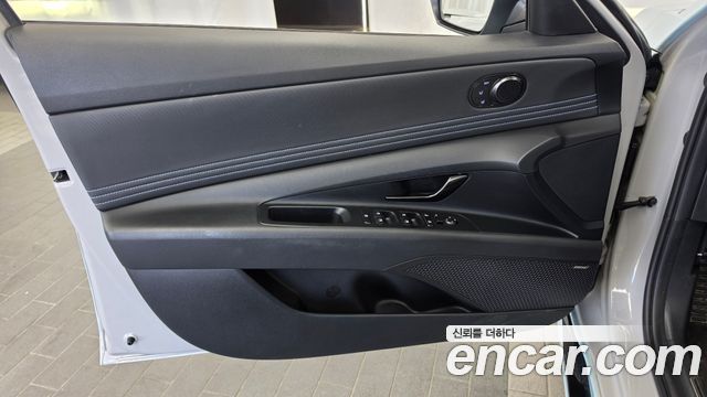 Hyundai AVANTE 2023 — photo 14