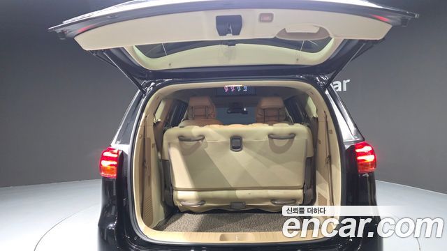 Kia Canival 2019 — photo 20