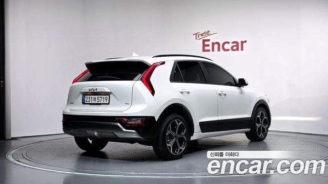 Kia Niro 2024 — photo 2