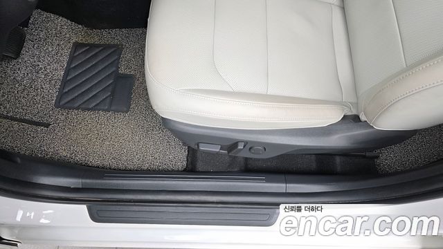 Kia Niro 2024 — photo 31