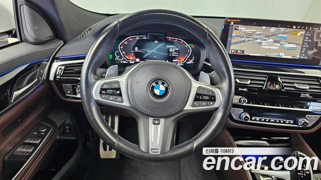 BMW Gran Turismo 2021 — photo 19