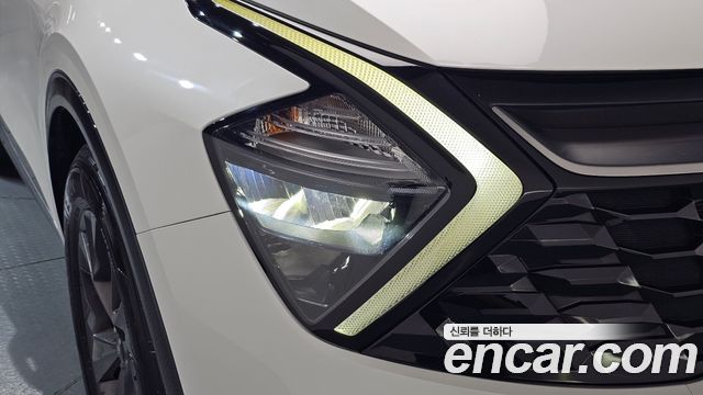 Kia Sportage 2022 — photo 8