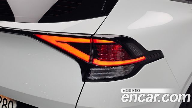 Kia Sportage 2022 — photo 9