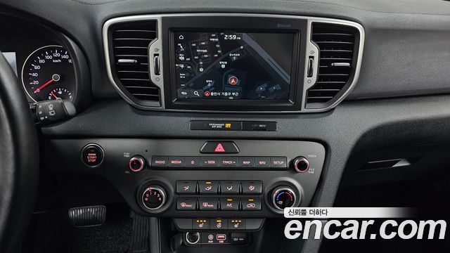 Kia Sportage 2018 — photo 18