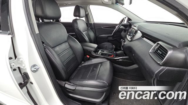 Kia Sorento 2017 — photo 11