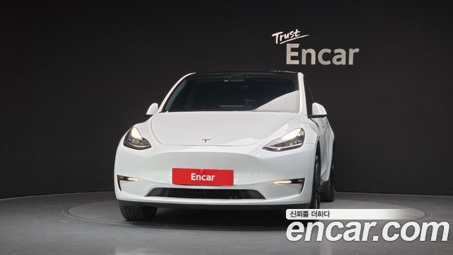 Tesla Model Y 2022 — photo 3