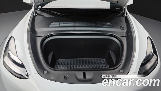 Tesla Model Y 2022 — photo 6