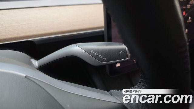 Tesla Model Y 2022 — photo 9