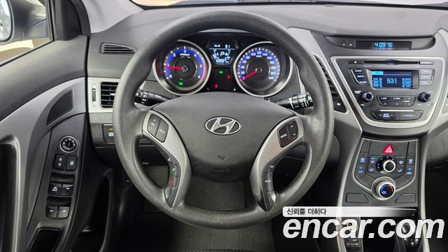 Hyundai AVANTE 2015 — photo 18