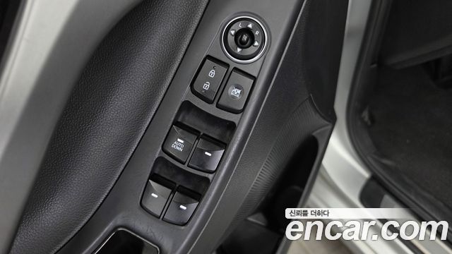 Hyundai AVANTE 2015 — photo 22