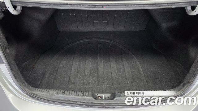 Hyundai AVANTE 2015 — photo 26