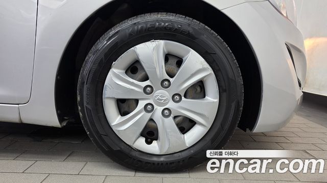 Hyundai AVANTE 2015 — photo 7