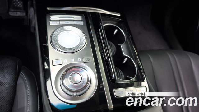 Genesis G80 2021 — photo 12