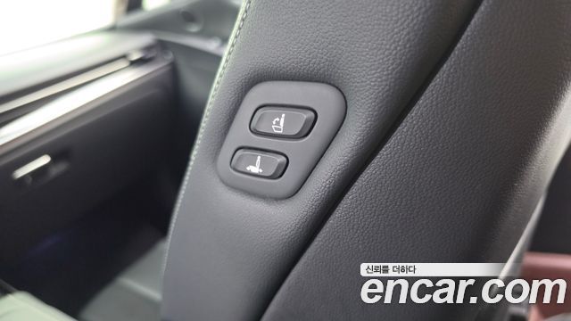 Genesis G80 2021 — photo 23