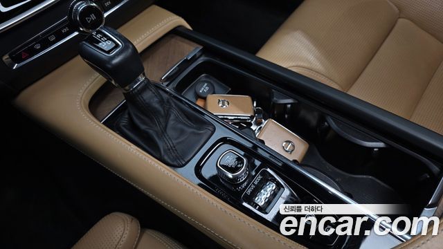 Volvo S90 2019 — photo 12