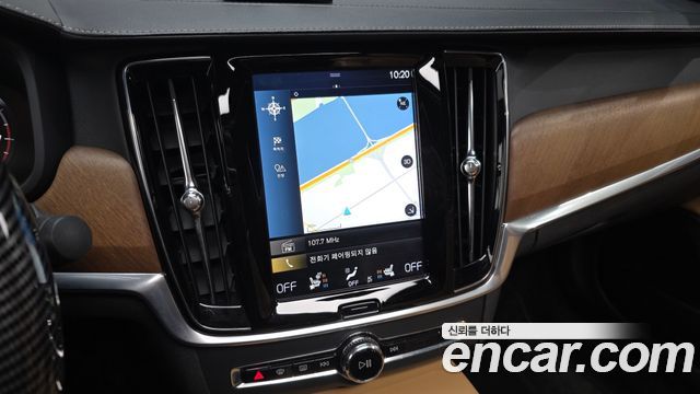 Volvo S90 2019 — photo 21
